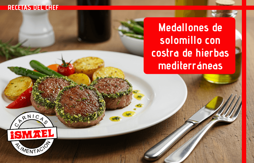 receta medallones de solomillo con costra de hierbas mediterraneas sobre plato moderno